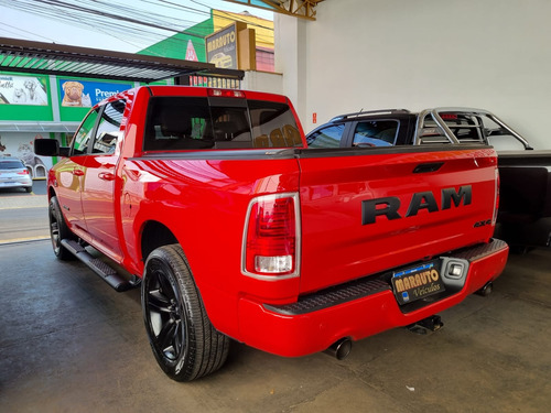 RAM Ram Classic 5.7 Laramie Night Edition Cab. Dupla 4X4 Aut. 4P