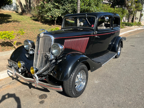 Ford Model B Hot Rod 1934 V8 302