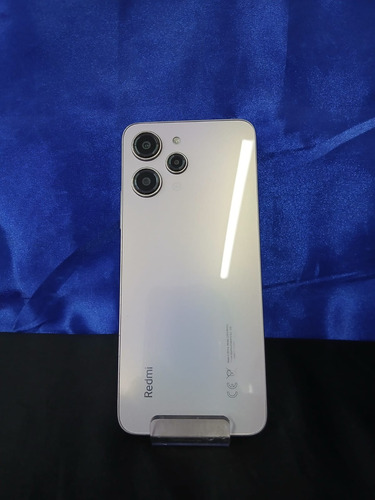 Celular Redmi 12 256gb,8 Ram Plateado Plateado (Usado)