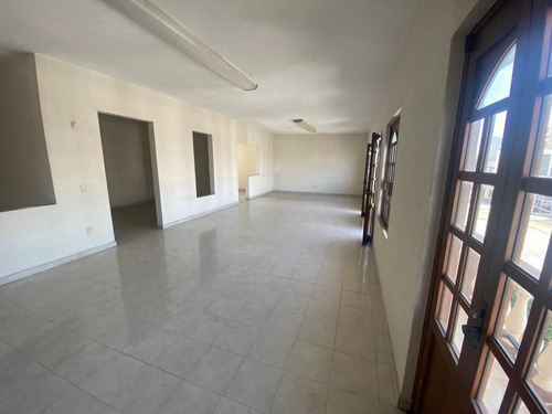 Casa En Venta En Veracruz Con Hab En P.b. Col Centro