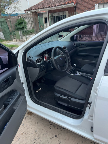 Ford Focus 2 1.6 Exe sedan trend