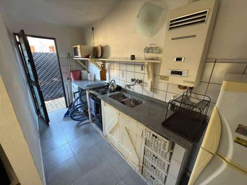 Venta Casa De 3 Dormitorios En Funes