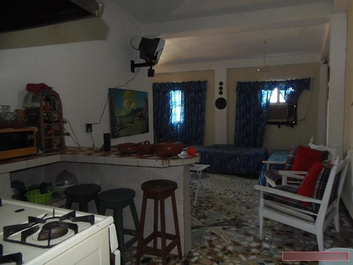 Imagen 2 de 11 de Casa Tipo Posada En Venta En Chichiriviche