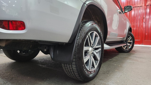Imagen 20 de 25 de Toyota Sw4 Srx 2020 At 2.8 At 4x4 Smart Garage