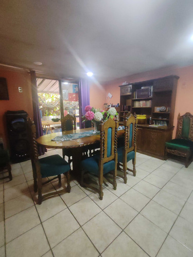 La Florida - Casa 4 Dormitorios (84089)