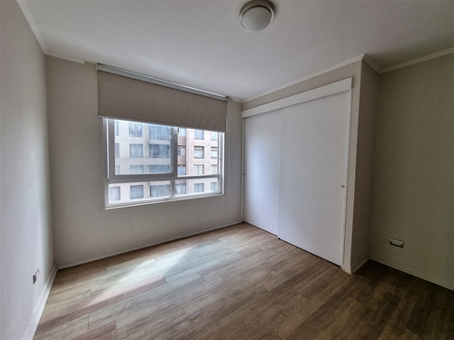 Departamento En Venta De 2 Dorm. San Miguel - Metro Lo Vial