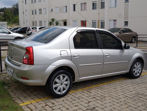 Renault Logan 2012 1.6 16v Expression Hi-flex Aut. 4p