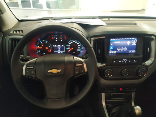 Imagen 5 de 15 de Chevrolet S10 Lt 4x2 Cabina Doble Caja Manual 0km 2021