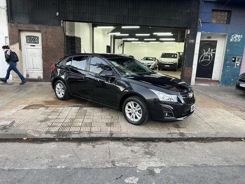 Chevrolet Cruze 1.8 Lt Mt 5 p