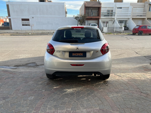 Imagen 5 de 10 de Peugeot 208 Active 1.6 2020