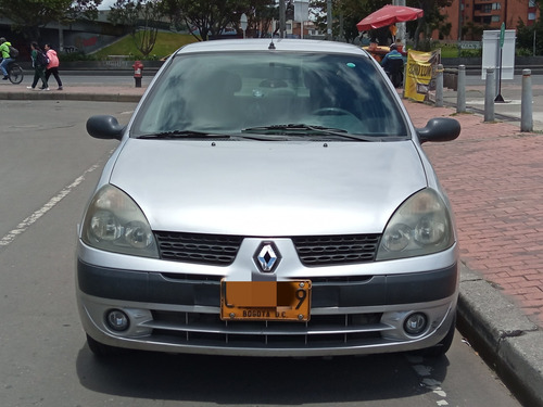 Imagen 8 de 16 de Renault Symbol 1.6 Expression