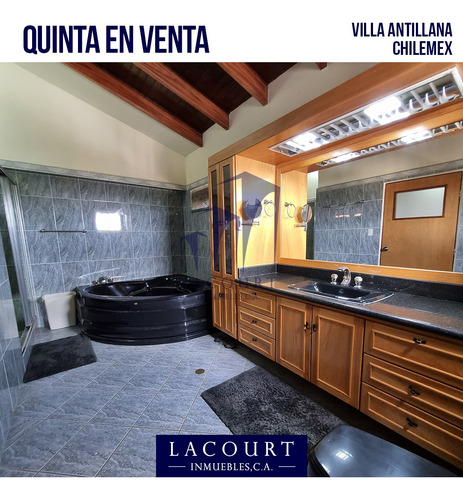 En Venta. Hermosa Casa Quinta Semi Amoblada De Tres Niveles - Conj. Resid. Las Antillas - Sector Chilemex #va