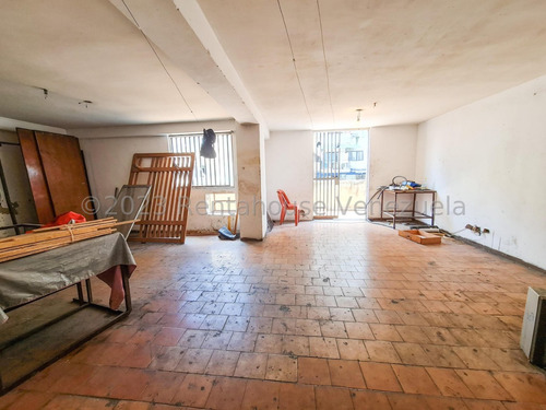 Ms 24-5648 Se Vende Edificio Completo Para Inversión Hotel, Residencia O Clínica En Catedral.