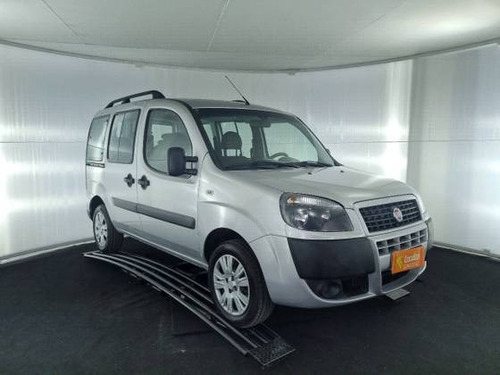 Imagem 9 de 15 de Fiat Doblò 1.8 Mpi Essence 7l 16v Flex 4p Manual