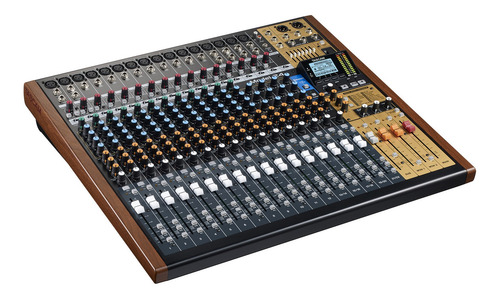 Imagen 2 de 4 de Consola Tascam Model 24 de mezcla 100V/240V