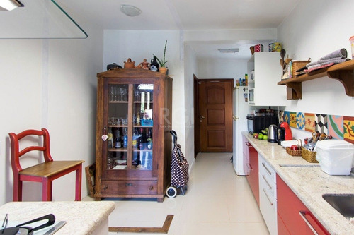 Casa Em Ponta Grossa Com 3 Dormitórios - Lu430278
