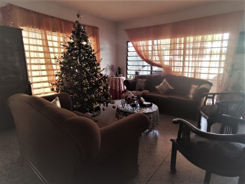 Imagen 5 de 7 de Casa En Venta