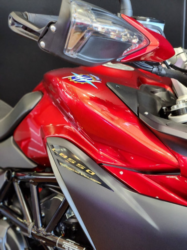 Imagen 13 de 25 de Mv Agusta Turismo Veloce Lusso Bordó
