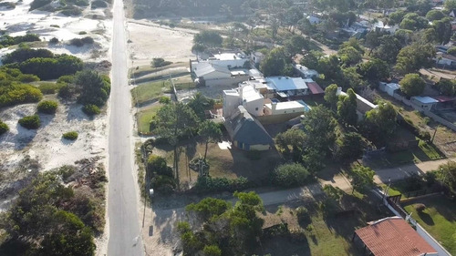 Imagen 10 de 12 de Espectacular Chalet Frente Al Mar