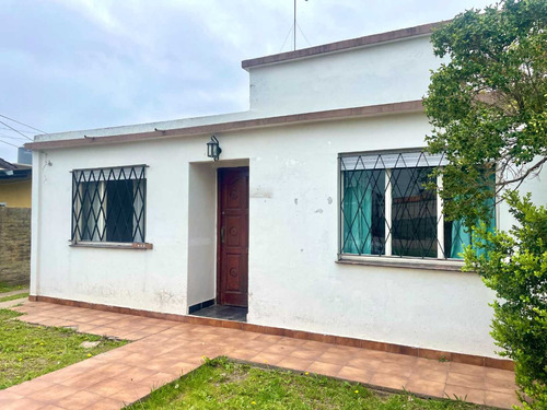 Venta Casa 3amb Moreno Parque Cochera