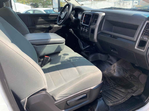 Imagen 14 de 15 de Ram Ram 4000 2016 2p Chasis Cabina Pl V8/5.7 Man 4x2