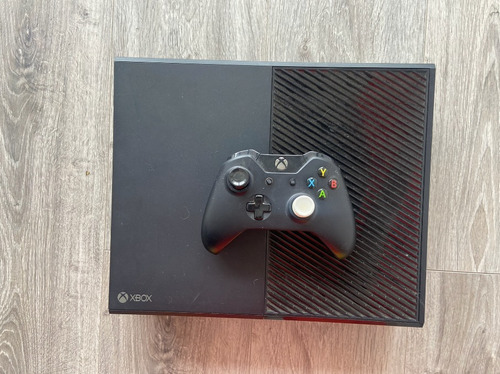 Consola Xbox One 500gb Microsoft + 1 Joystick 