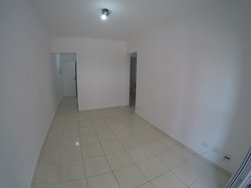 Imagem 5 de 14 de Apartamento 2 Dormitórios Suite- Forte- 250mts Praia- Amj179
