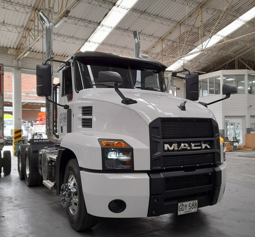 Imagen 8 de 22 de Mack Anthem Euro 5