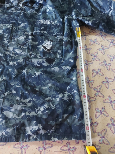Chaquetilla Militar Americana Pixelada Azul. T. Medium R. (Usado)