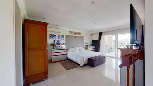 Venta Casa De 6 Ambientes Con Pileta En Haras Santa Maria