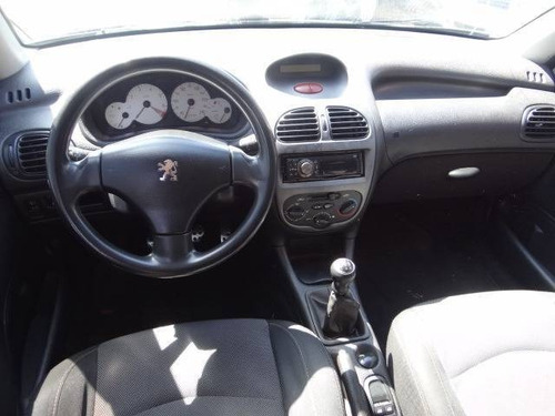 Imagem 7 de 11 de Peugeot 206 1.6 Escapade Sw 16v Flex 4p Manual