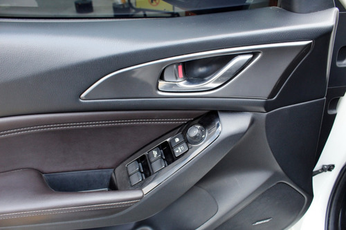 Mazda 3 Sport Grand Tourin