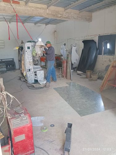 Terreno Con Bienhechurias, En El Hatillo Ideal Para Galpon, Deposito, Taller Mecanico, Etc