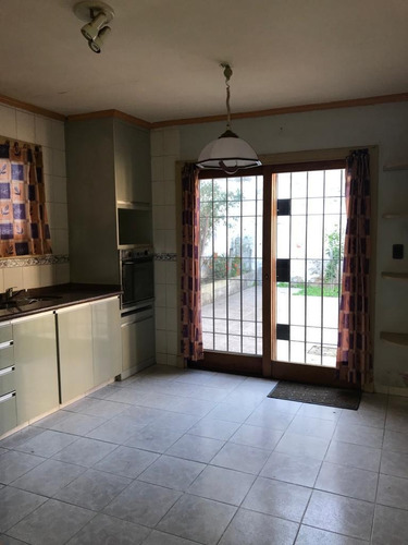 Imagen 12 de 14 de Casa La Blanqueada Bajo Precio. Oyen Ofertas
