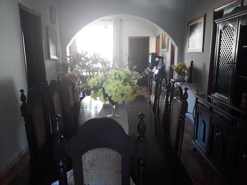 Casa Em Baependi Mg, Terra De Nhã Chica, Com 04 Quartos , Terreno 1.000 M2, Com Comercio Alugado Em Baixo. - 310