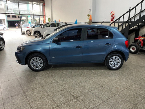 Imagen 4 de 11 de Volkswagen Gol Trend 1.6 Trendline 2017
