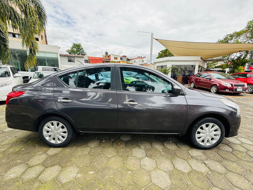 Nissan Versa 1.6 Sense Mt