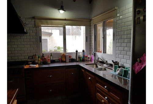Imagen 3 de 20 de Casa Con 4 Dormitorios, Excelente Ubicación.