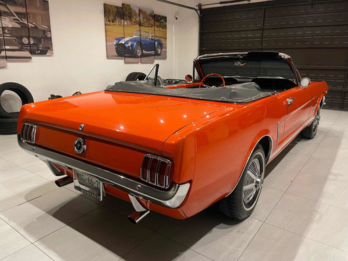 Imagen 2 de 9 de Ford Mustang Convertible