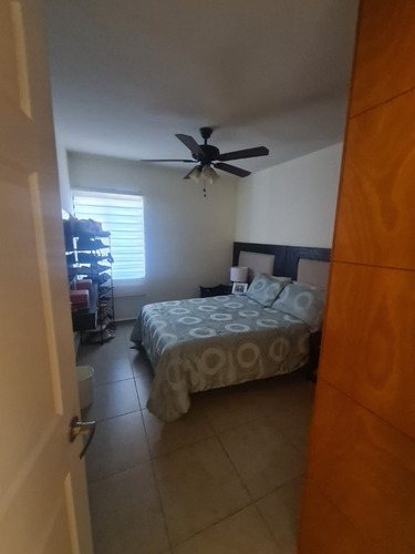 Imagen 13 de 20 de Casa En Venta. Zibata 3 Recamaras + Cuarto De Juegos Roof Garden .