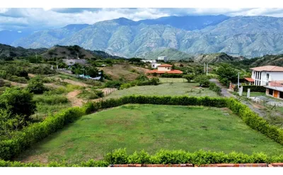 Lote y casalote en venta