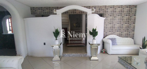Casa En Venta De 4 Dorm. En Quilpué