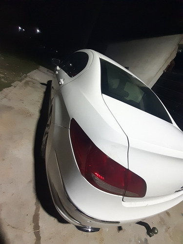 Peugeot 408 2.0 Allure Plus 143cv 2011