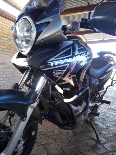 Imagen 11 de 12 de Honda Transalp 700