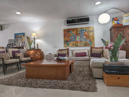 Casa En Venta Ubicada En La Urbanización Trigal Norte