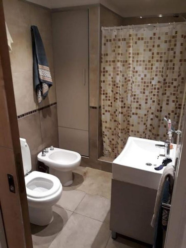 Casa En Venta 4 Amb. En Barrio Club De Campo El Candil
