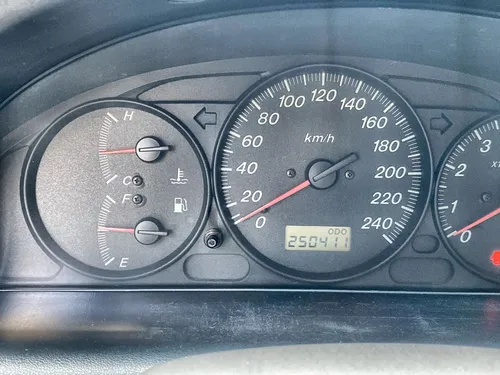 Mazda 626 Nuevo Milenio 2.0 2001