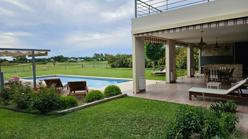 Casa 5 Amb Vta C. De Campo El Nacional Oportunidad