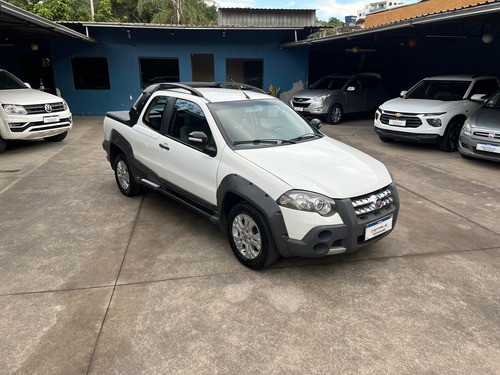 Fiat Strada 1.8 16v Adventure Cab. Dupla Flex 2p