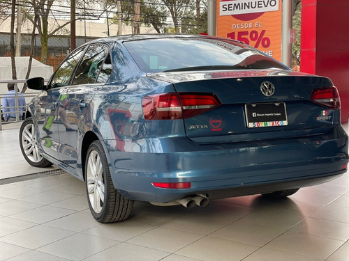 Imagen 9 de 11 de Volkswagen Jetta Sportline Tip 2018